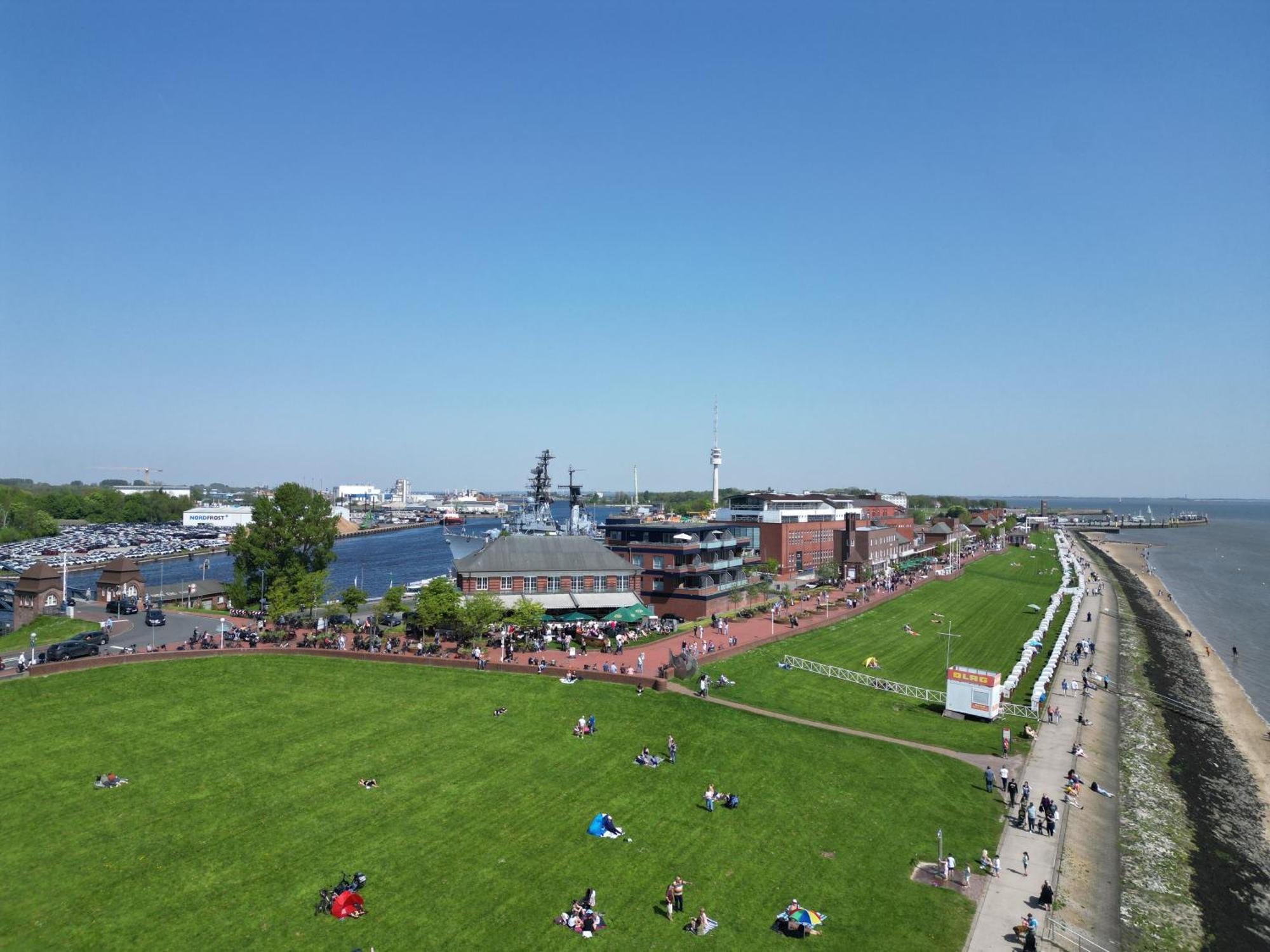 Strand-penthouse, 128 Qm, Maisonette, Parkplatz Wilhelmshaven